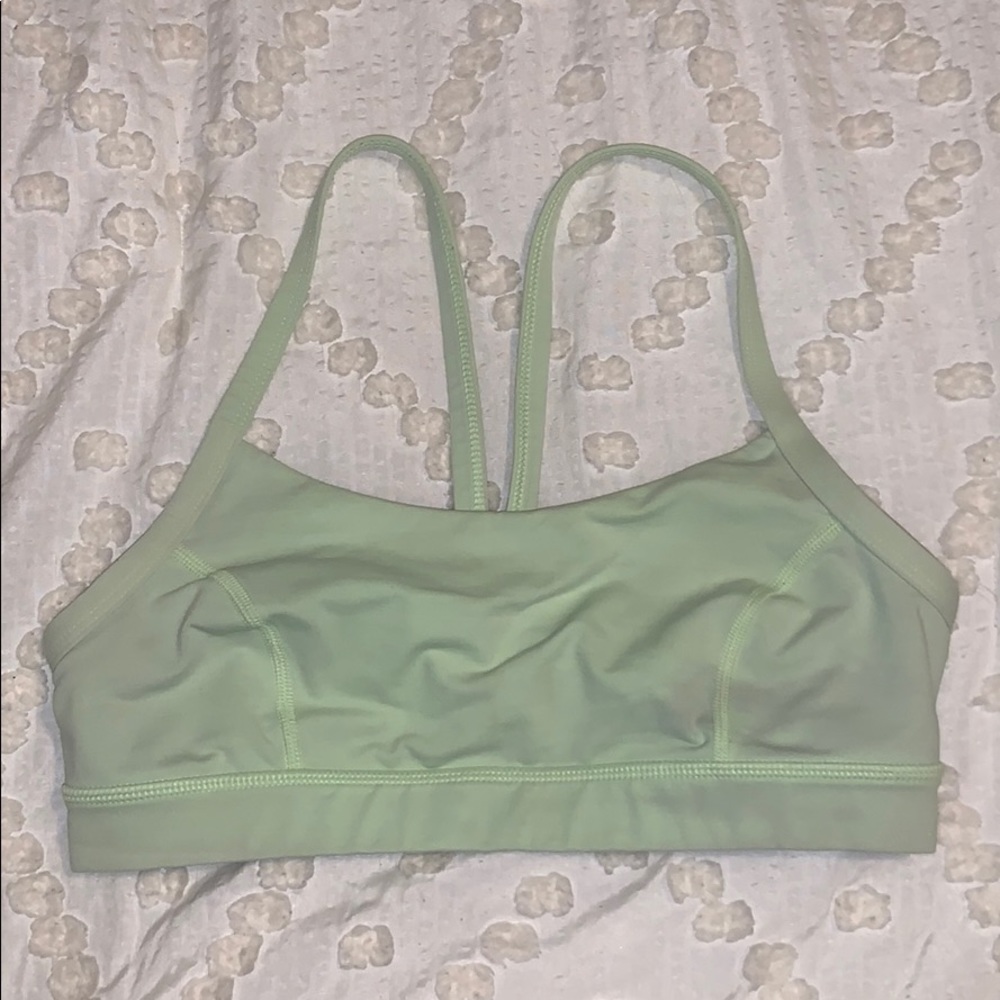 Lululemon Sports Bra! (SIZE 8)